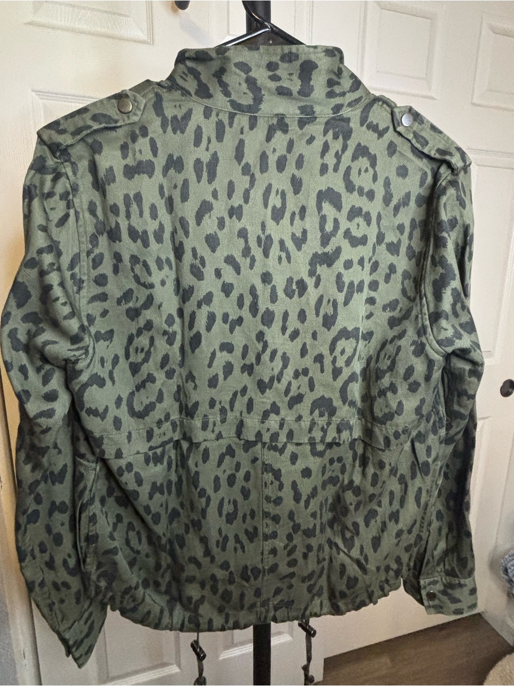 Rails Olive Leopard Utility Jacket - Picture 4 of 7